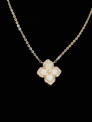 Trébol Necklace