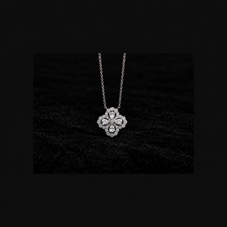ALBA Flor Pendant Necklace